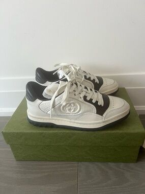 Gucci White and Blue Low-Top Logo Leather Sneakers